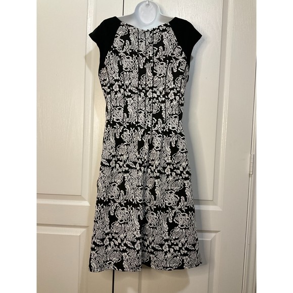 Alex Marie Black/White Printed A Line Dress Medium - Picture 7 of 10
